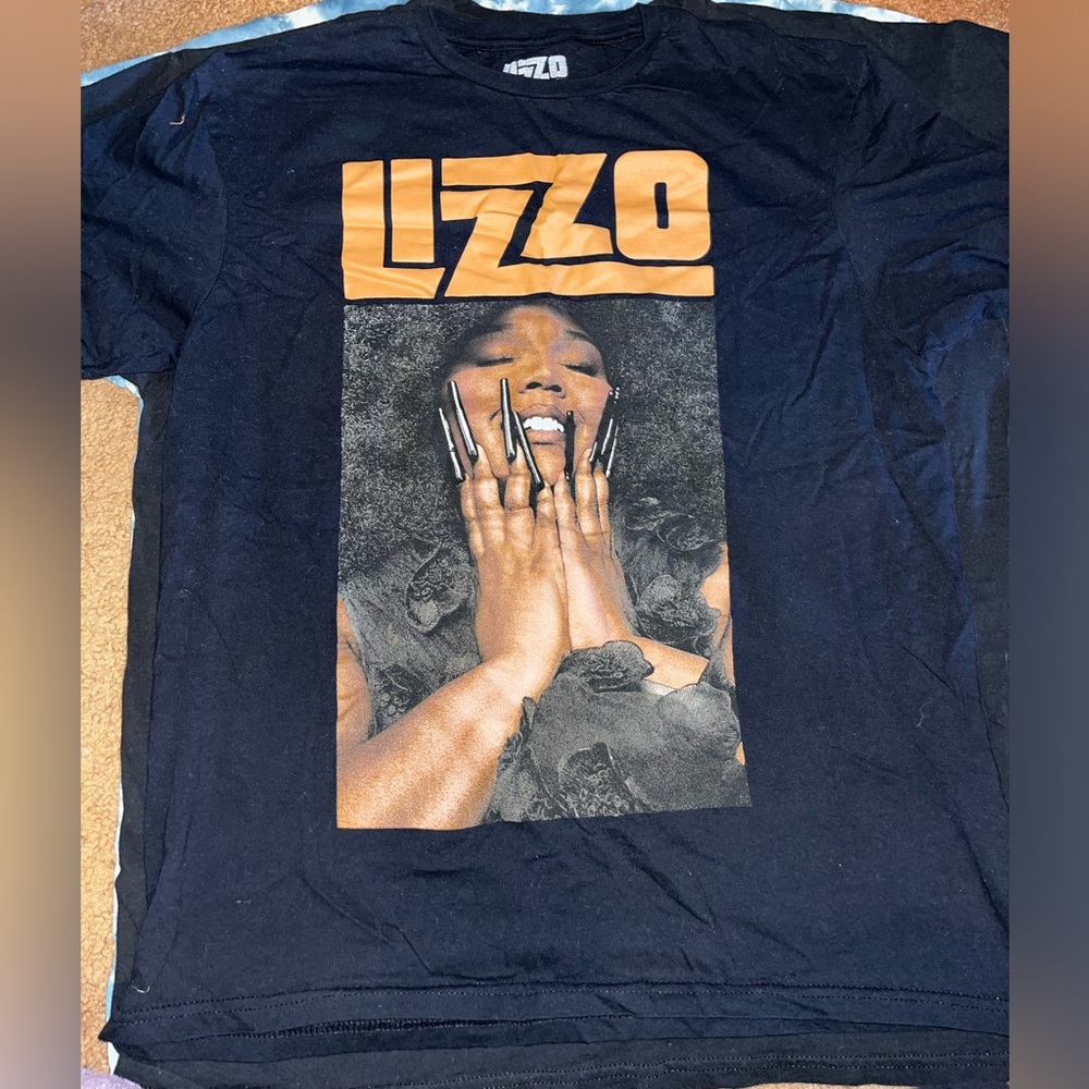 Men’s Target Lizzo Graphic T-shirt — XL